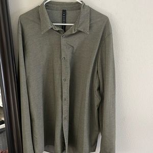Lululemon commisssion long sleeve button down